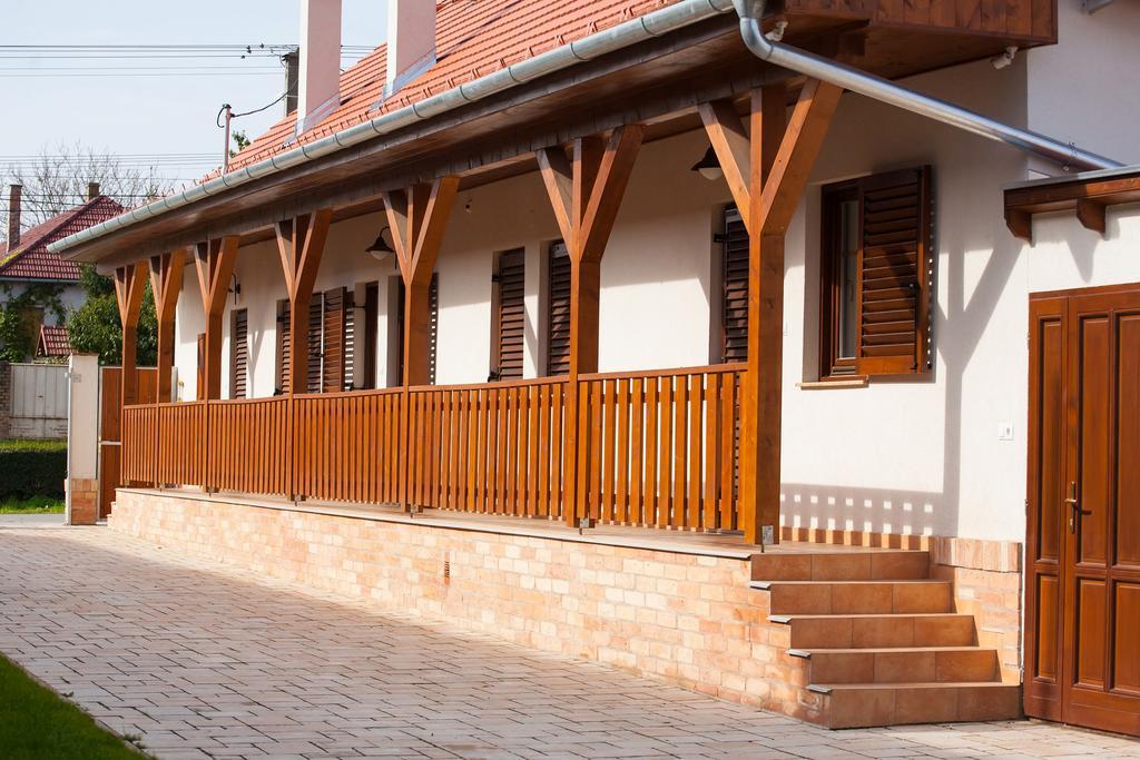 Отель Maushaus Vemend Экстерьер фото